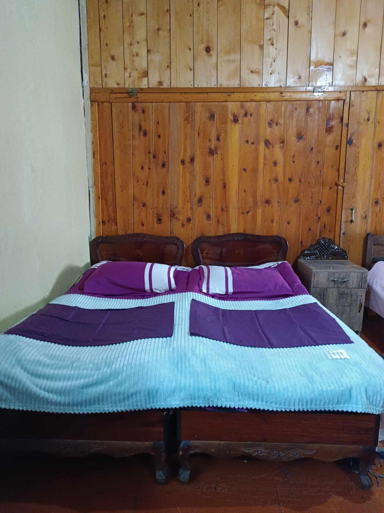 Guest House In Zhabeshi Lali Exterior photo